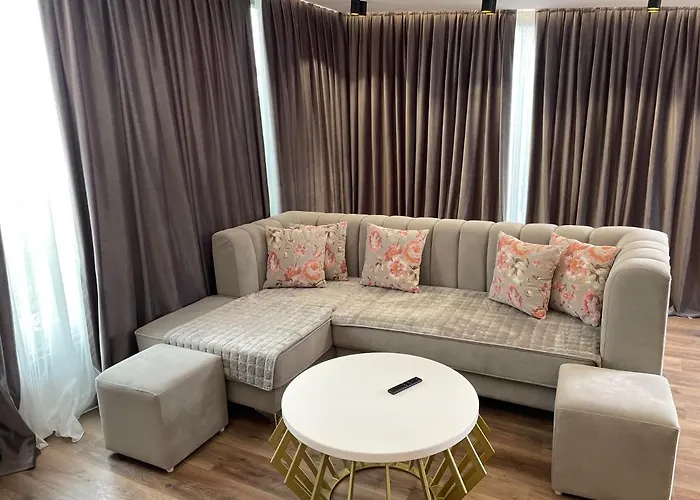 Perla Luxury Penthouse 地拉那